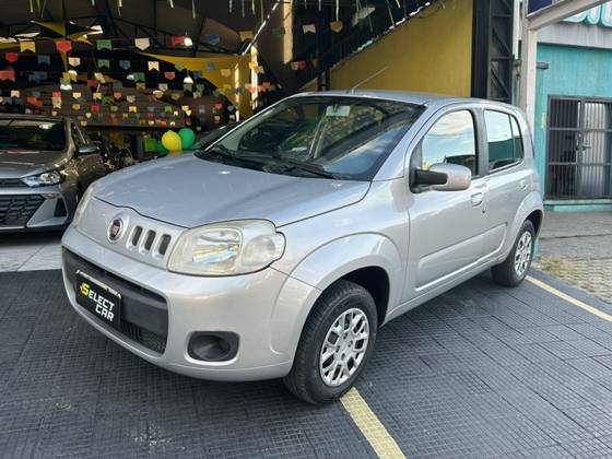 FIAT UNO 1.0 EVO VIVACE 8V FLEX 4P MANUAL FIAT UNO 1.0 EVO VIVACE 8V FLEX 4P MANUAL